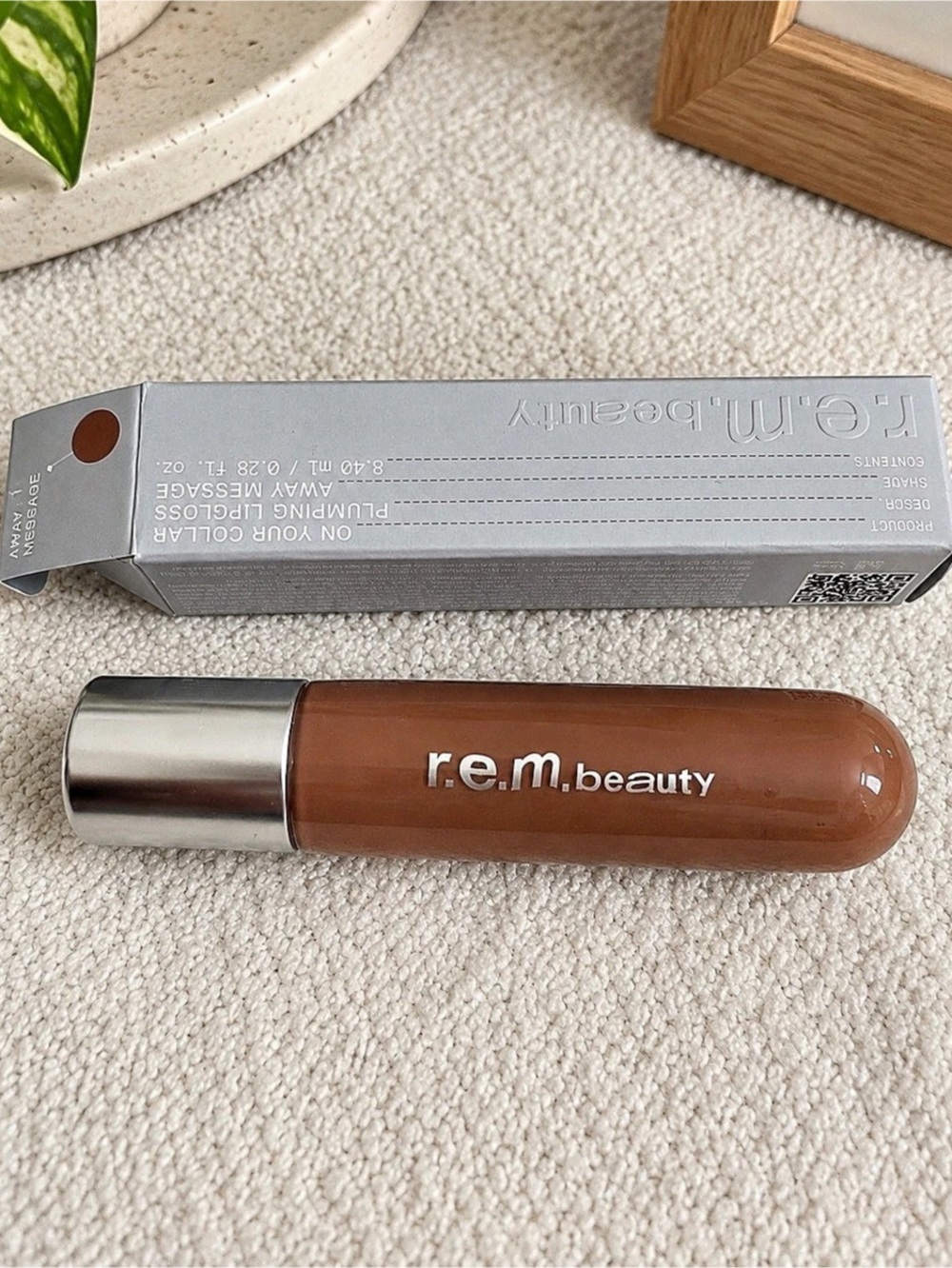 r.e.m. beauty Practically Permanent Lip Stain Lip Stain in Brown NWT